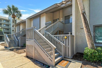 Beachfront townhome in Shorewood Villas offering 3 bedrooms and - photo 41