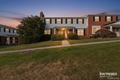 Lake Condo For Sale in Clarkston, Michigan