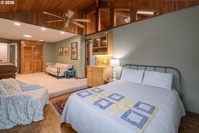 Fabulous very well maintained one-level Ranch style home located - photo 28