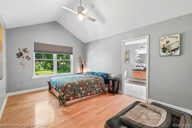 WELCOME HOME !! Fabulous Modern & Easy to Maintain 3 Bedroom 2 - photo 9