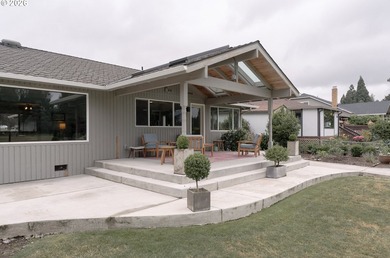 Fabulous very well maintained one-level Ranch style home located - photo 33
