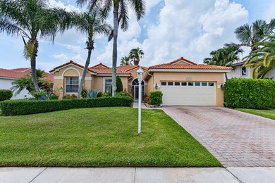 Beautifully maintained 1 story Mediterranean style home - photo 1