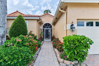 Beautifully maintained 1 story Mediterranean style home - photo 2