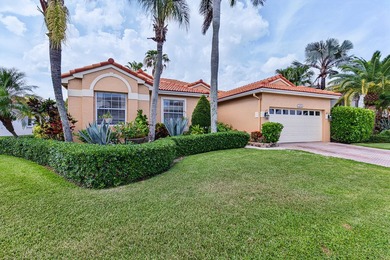 Beautifully maintained 1 story Mediterranean style home - photo 4