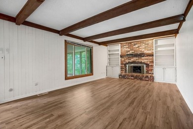 PRICE IMPROVEMENT! HIGHLY MOTIVATED SELLERS! We welcome any and - photo 11