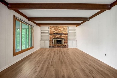 PRICE IMPROVEMENT! HIGHLY MOTIVATED SELLERS! We welcome any and - photo 12