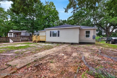 Completely remodeled and move-in ready! This home has been - photo 4