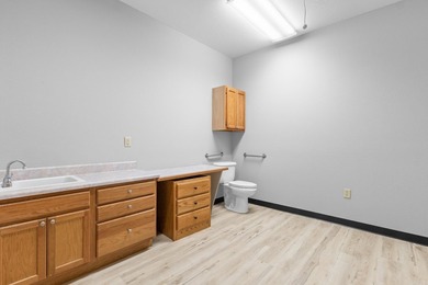 You can't beat the location of this exceptional medical - photo 24