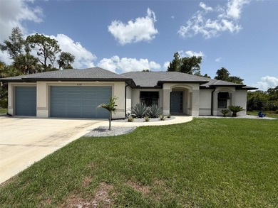 **No flood zone, double lot, custom built by Southwest Florida - photo 1