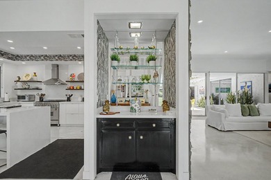 Stunning remodeled William Krisel-designed Mid-Centry Modern - photo 10