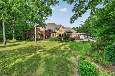 Luxury Living Near Lake Texoma | Custom-Built Estate on 1 Acre - photo 43