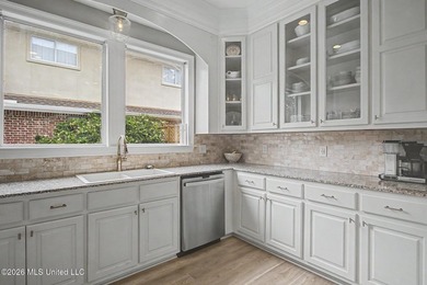 Rare find in the desirable Stanton Place, situated on a corner - photo 6