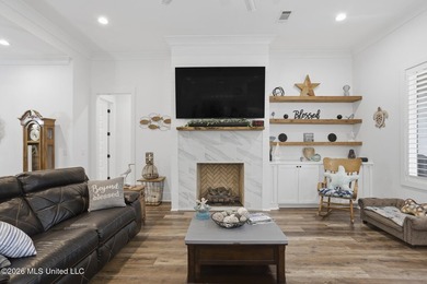 Stunning, like brand new home in Lake Caroline! This lovely Home - photo 4