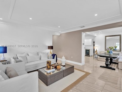 Exceptional opportunity to own a versatile and well-maintained - photo 3