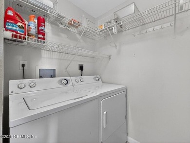 Welcome to this beautifully maintained, fully furnished - photo 5