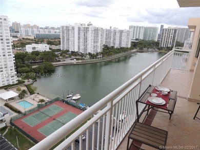 Little Maule Lake Condo For Sale in Aventura Florida