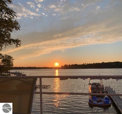 MOTIVATED SELLER!!!!!TURNKEY LAKEFRONT HOME ON ALL SPORTS LONG - photo 11