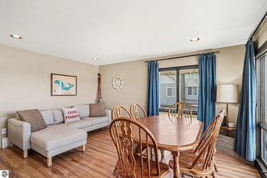 MOTIVATED SELLER!!!!!TURNKEY LAKEFRONT HOME ON ALL SPORTS LONG - photo 12