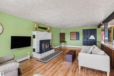 MOTIVATED SELLER!!!!!TURNKEY LAKEFRONT HOME ON ALL SPORTS LONG - photo 22