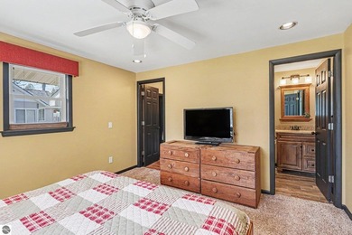 MOTIVATED SELLER!!!!!TURNKEY LAKEFRONT HOME ON ALL SPORTS LONG - photo 24