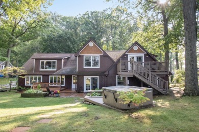 Lake Home For Sale in Pinckney, Michigan