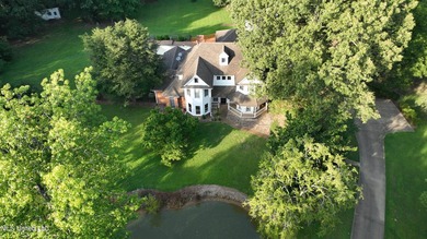 Beautiful Home nestled in the trees on 4.5 acres at the end of a - photo 2