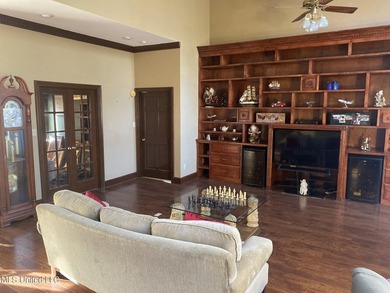 Beautiful Home nestled in the trees on 4.5 acres at the end of a - photo 7