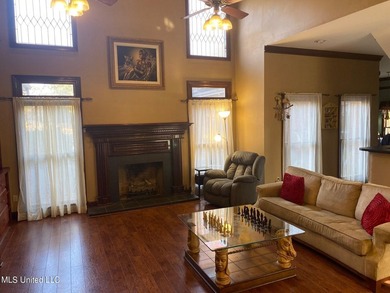 Beautiful Home nestled in the trees on 4.5 acres at the end of a - photo 8