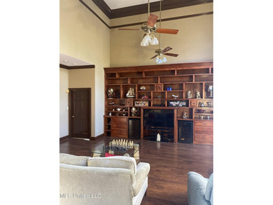 Beautiful Home nestled in the trees on 4.5 acres at the end of a - photo 10