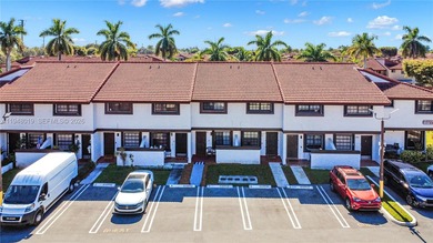 Kendale Lakes Area Townhome/Townhouse Sale Pending in Miami Florida