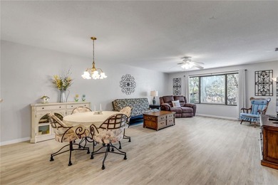 Enjoy low-maintenance Florida living in this beautifully - photo 10