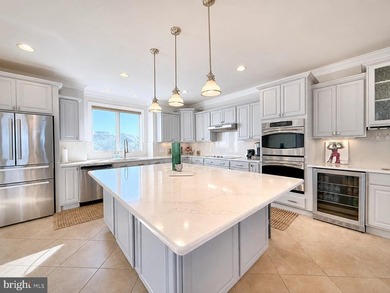 Perfectly positioned along the bay just moments from the beaches - photo 11