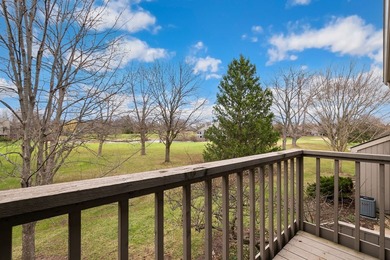 Beautifully renovated 2-bedroom, 2.5-bath townhouse in - photo 14
