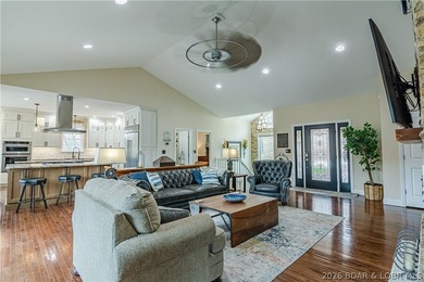 Amazing Rental Potential! Solar Efficient Lake Home with energy - photo 16