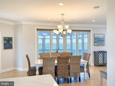 Perfectly positioned along the bay just moments from the beaches - photo 18