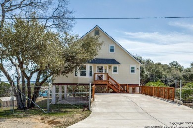 Lake Home For Sale in Canyon Lake, Texas