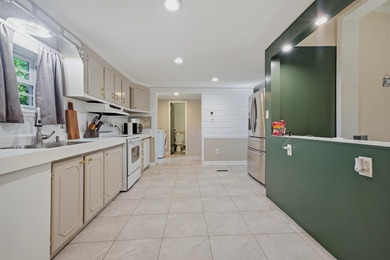 Welcome home to your little piece of paradise East of 17! Just - photo 22