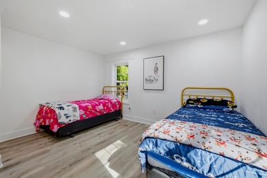 Welcome home to your little piece of paradise East of 17! Just - photo 33