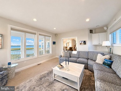 Perfectly positioned along the bay just moments from the beaches - photo 33