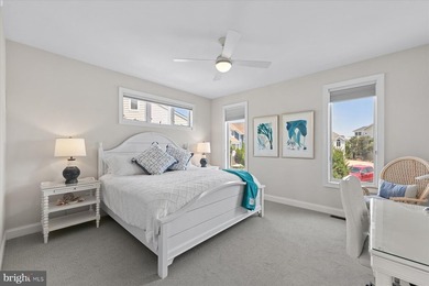 Perfectly positioned along the bay just moments from the beaches - photo 36