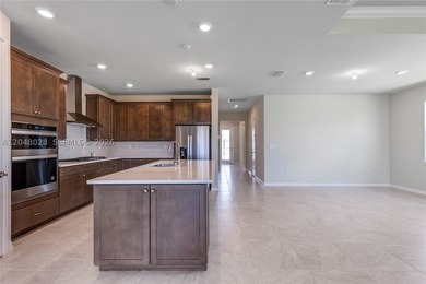 Welcome to Oak Tree, Pulte's premier gated community, offering - photo 6
