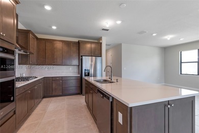 Welcome to Oak Tree, Pulte's premier gated community, offering - photo 9