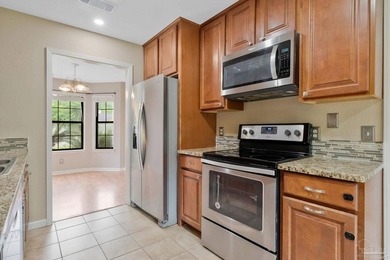 Discover the perfect blend of convenience and comfort in this - photo 15