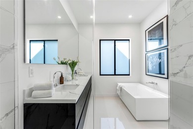 New-Construction Modern Residence artfully crafted by Garza - photo 19