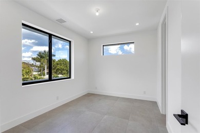 New-Construction Modern Residence artfully crafted by Garza - photo 29