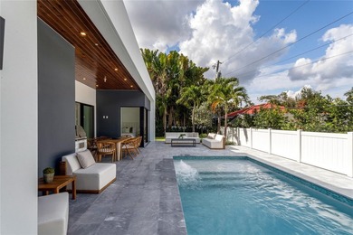 New-Construction Modern Residence artfully crafted by Garza - photo 32