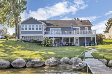 Loch Erin Lake Home For Sale in Onsted Michigan