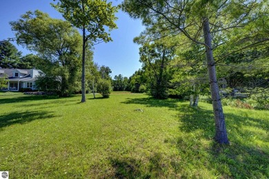 Create your dream home on this exceptional 0.70-acre waterfront - photo 10