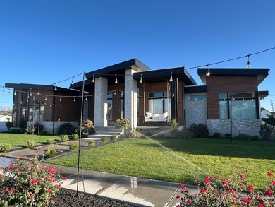 Welcome to this Ultra Modern home with amazing roof lines. Not - photo 1