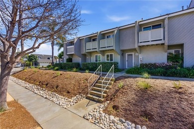 Well-maintained and beautifully updated, this 2-bedroom home in - photo 1